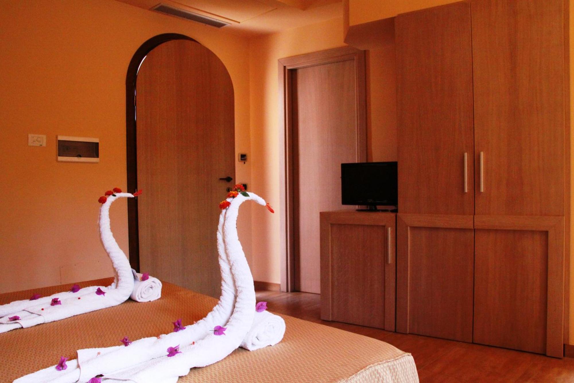 Solemare Club Village Капо Ватикано Екстериор снимка